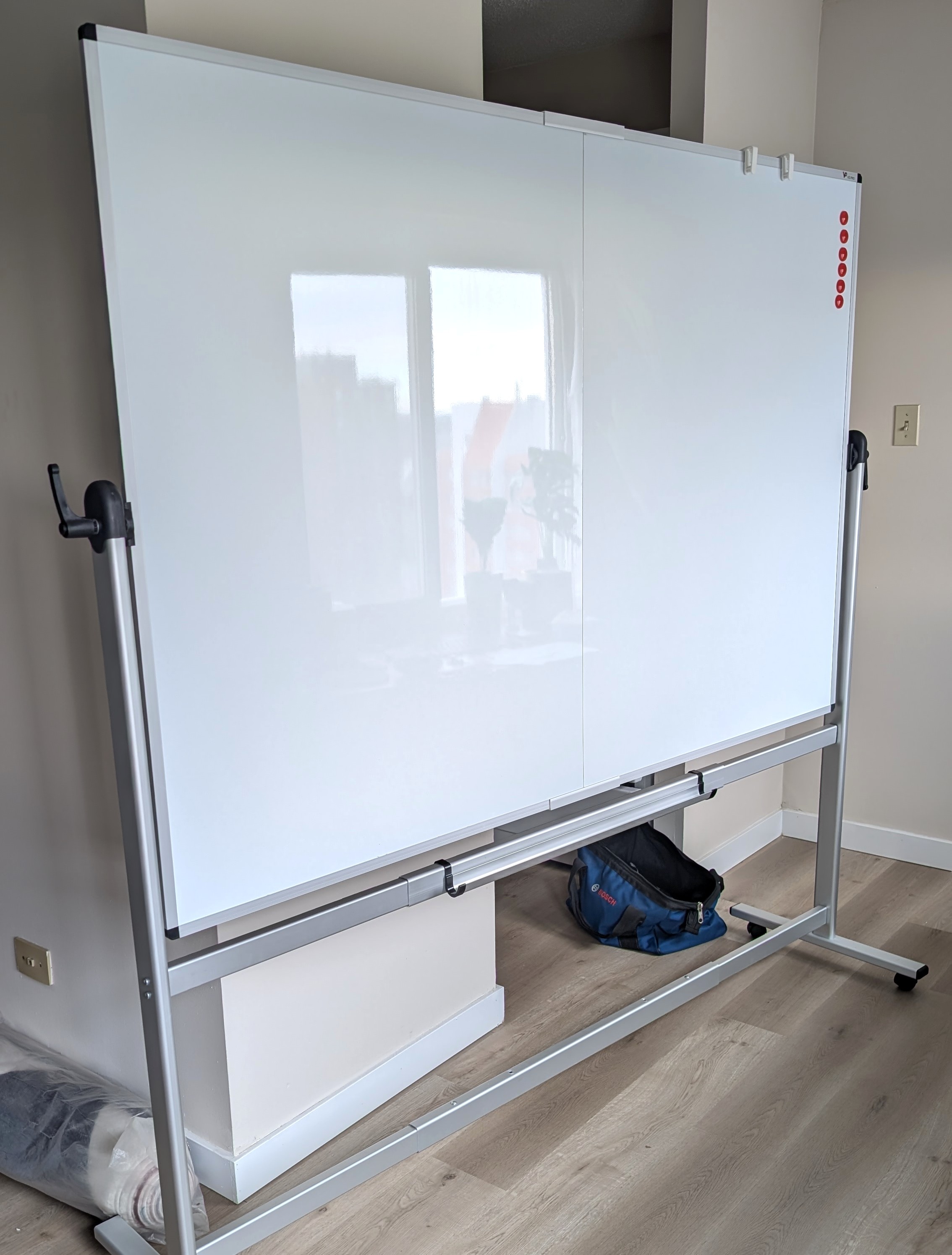 Whiteboard assembled.