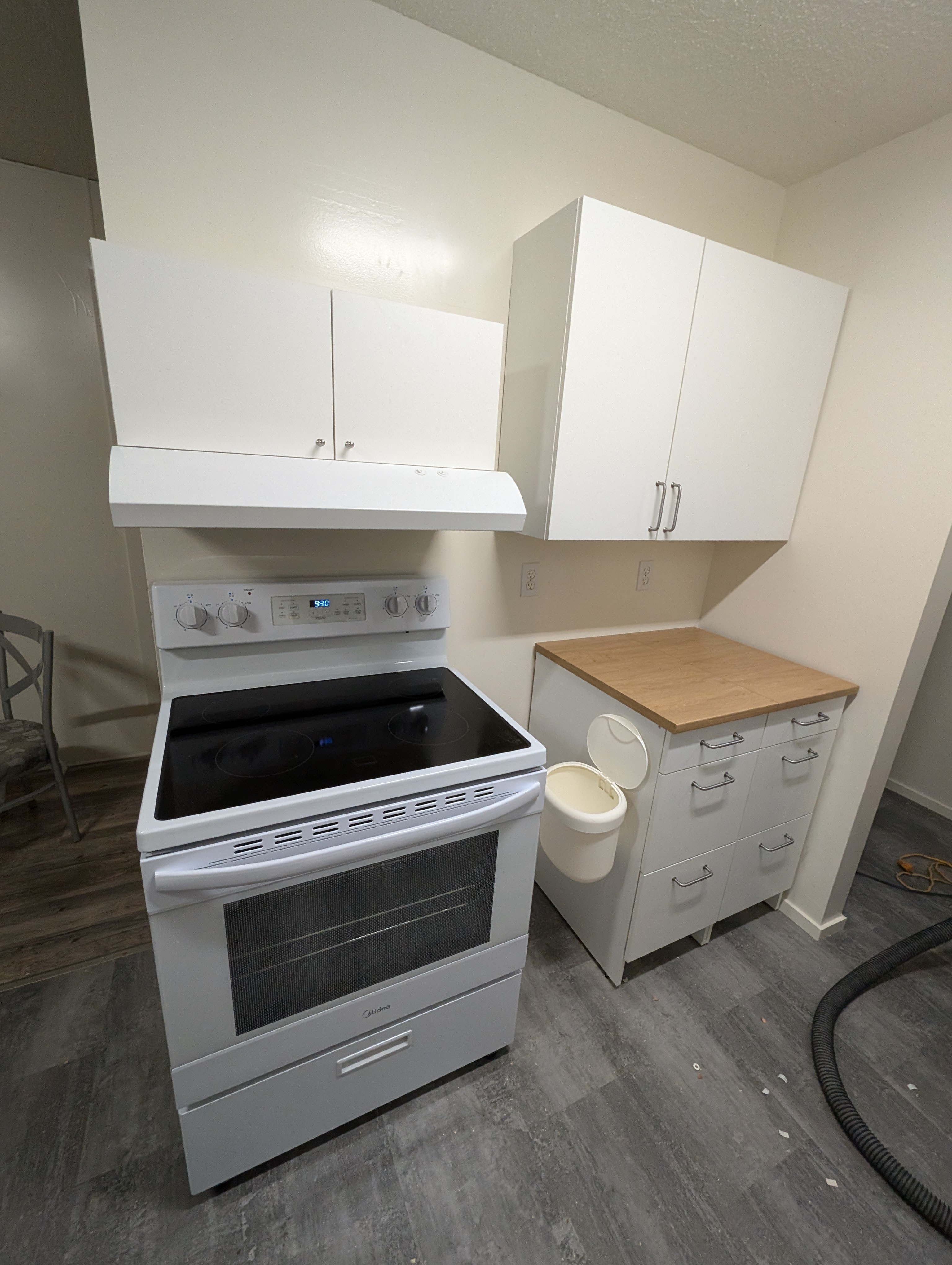 IKEA KNOXHULT kitchen cabinets installed.